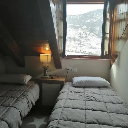 Apartment Precioso Triplex Con Jardin Y Wifi Puig Falco 1
